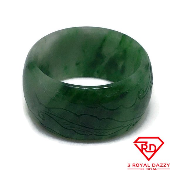 Smooth Inscriptions Round green jade ring Band S9